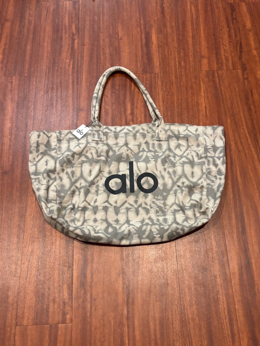 ALO Yoga Oversized Tie-Dye Canvas Tote